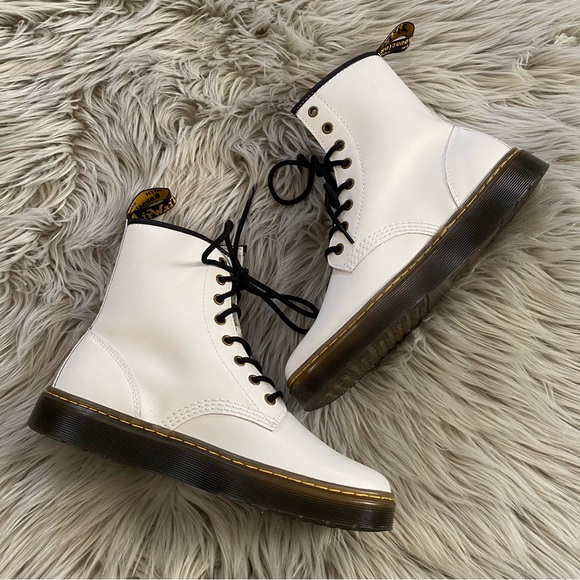 DR. MARTENS Zavala 8-Eyelet Combat Boot NWOT - Picture 2 of 10